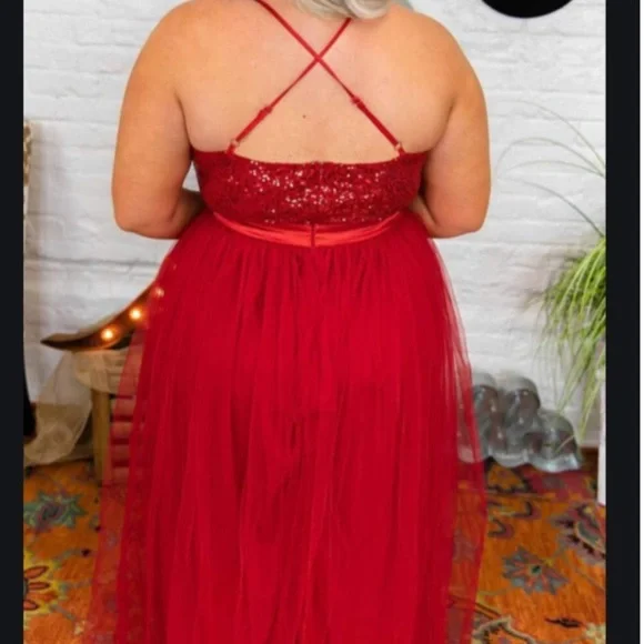 Queen of Hearts red sequin dress - Picture 4 of 5